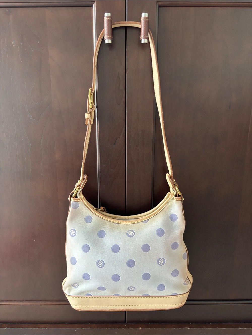 Vintage Dooney & Burke Shoulder bag.  Fair condition. COLLECTIBLE style